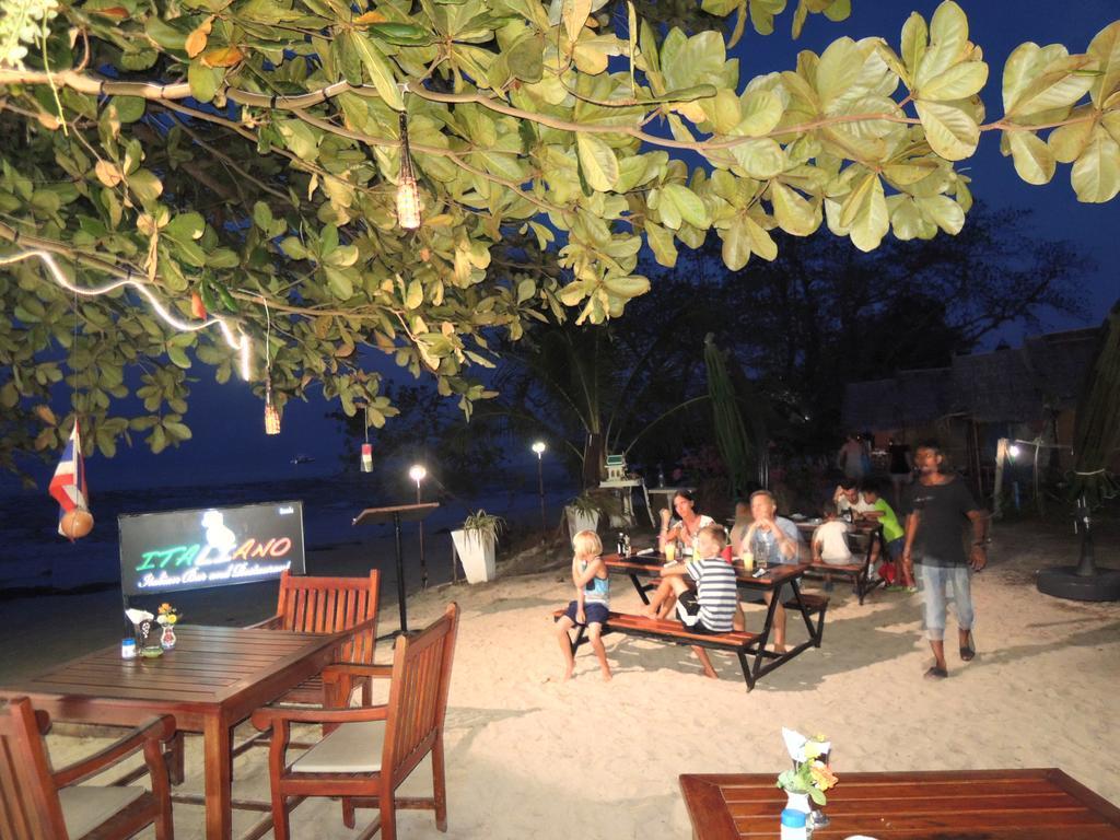 Coral Garden Resort Koh Kradan Exteriör bild